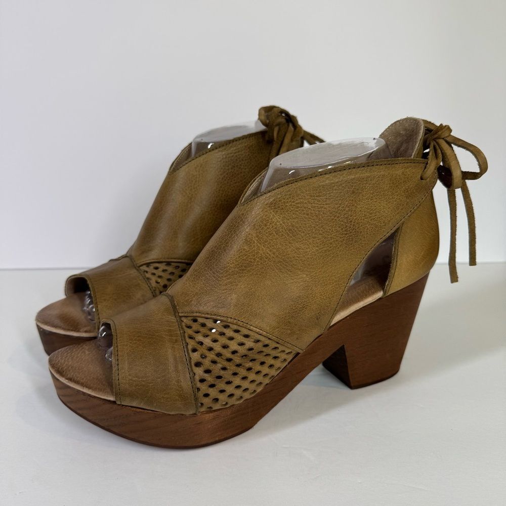 Free People Revolver Clog Tan Leather Tie Back Wood Platform Boho Hippie 39 / 9